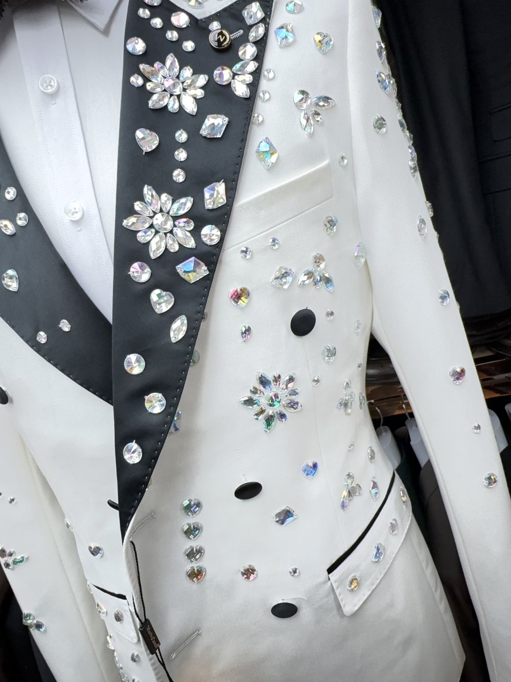 2025 Sparkly In Stock Crystals - Men Formal Wear Fashion recensione e prezzo