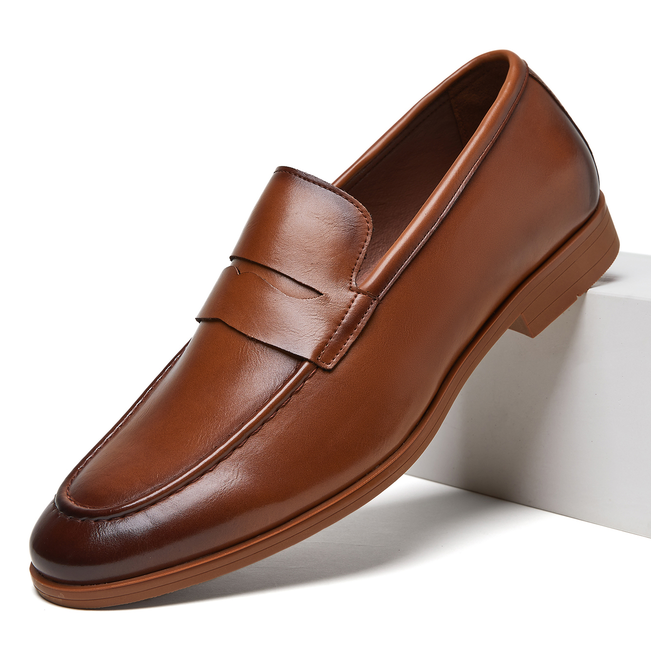 Men's Leather Loafers Slip-On  - Men Formal Wear In Summer recensione e prezzo