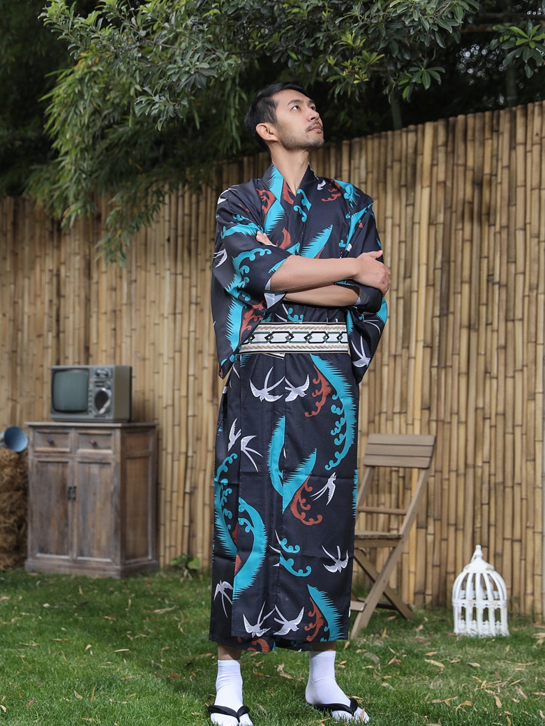 Japanese Kimono With Belt Men' - Traditional Japanese Men'S Formal Wear recensione e prezzo