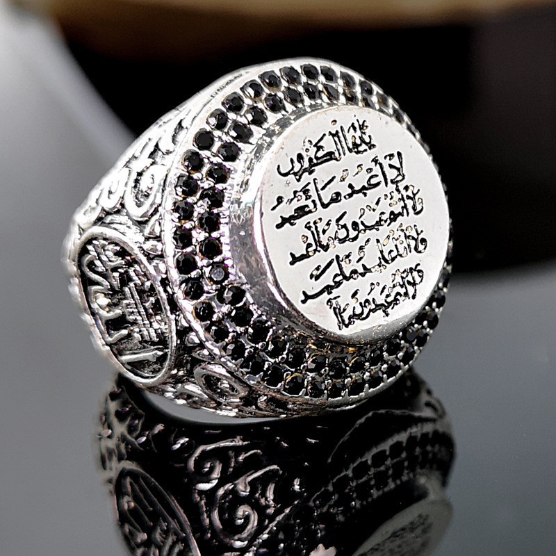 Huitan Hyperbole Big Rings for - Men'S Gothic Formal Wear recensione e prezzo
