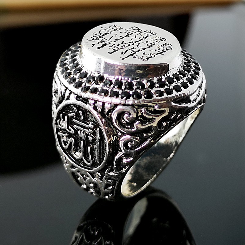 Huitan Hyperbole Big Rings for - Men'S Gothic Formal Wear recensione e prezzo