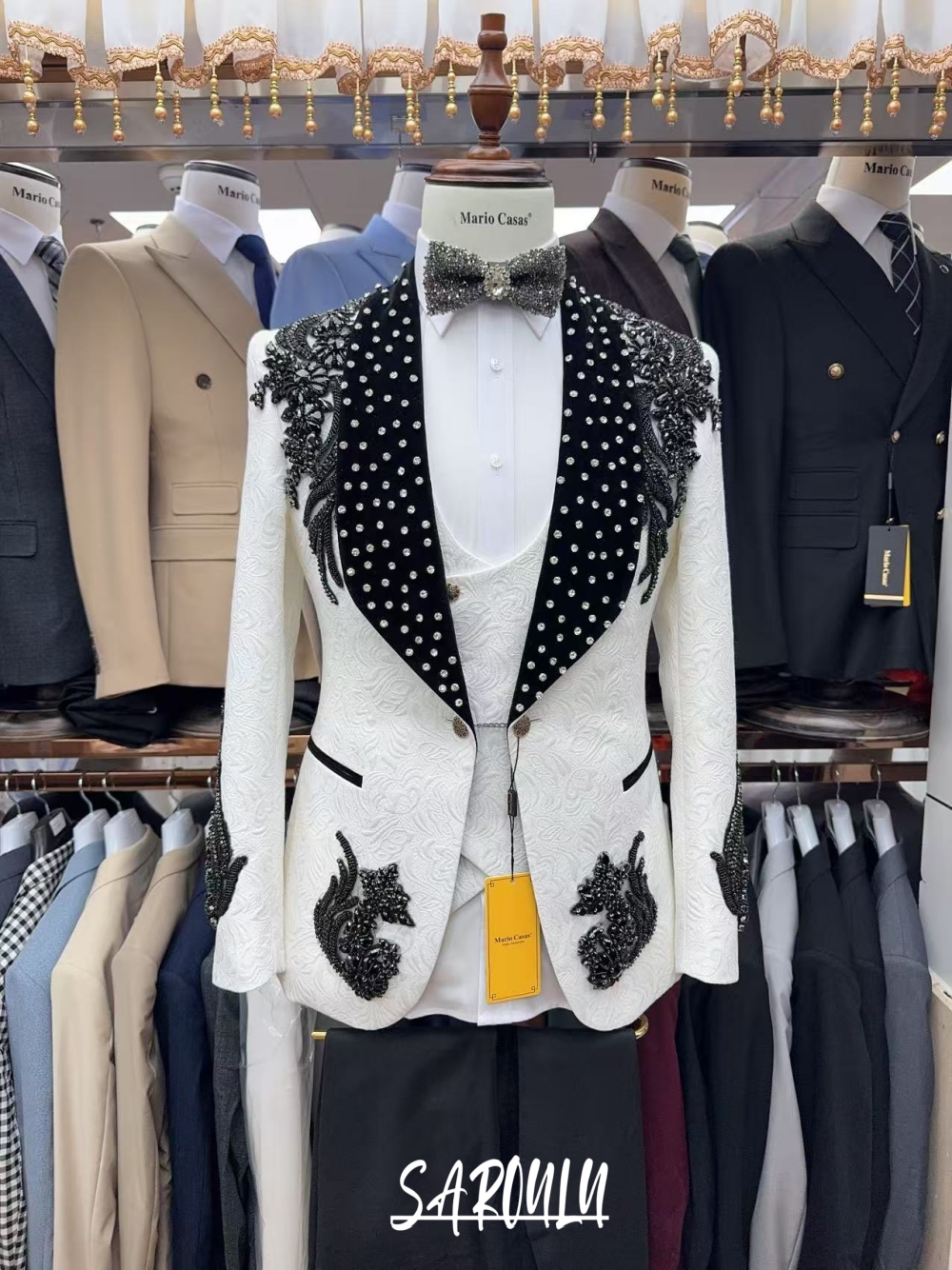 On Sale Luxurious Shawl Lapel  - Men Formal Wear Sale recensione e prezzo